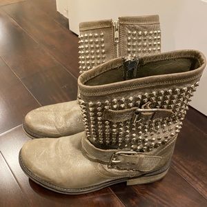 Steve Madden Taupe Studded Boots Mid-Calf size 8